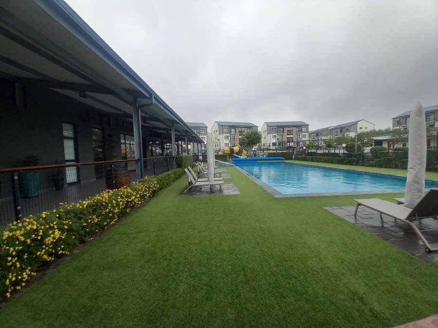 To Let 1 Bedroom Property for Rent in Sandown Western Cape